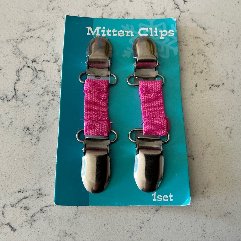 FREE pink mitten clip set with purchase of $10 anything from my closet